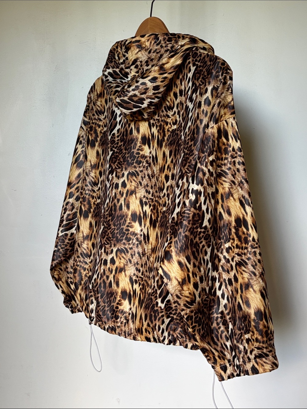 Know One Cares Leopard Print Half-Zip Windbreaker Hoodie Size Small - Picture 7 of 8